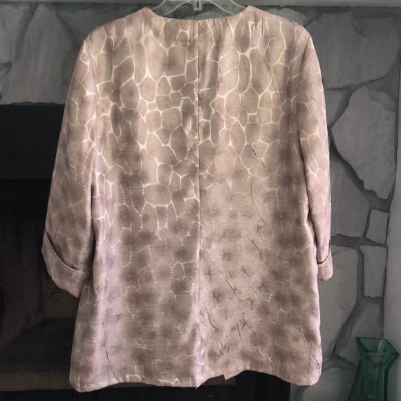 Chico’s Animal Print Light-weight Jacket/Blazer. - Picture 4 of 4